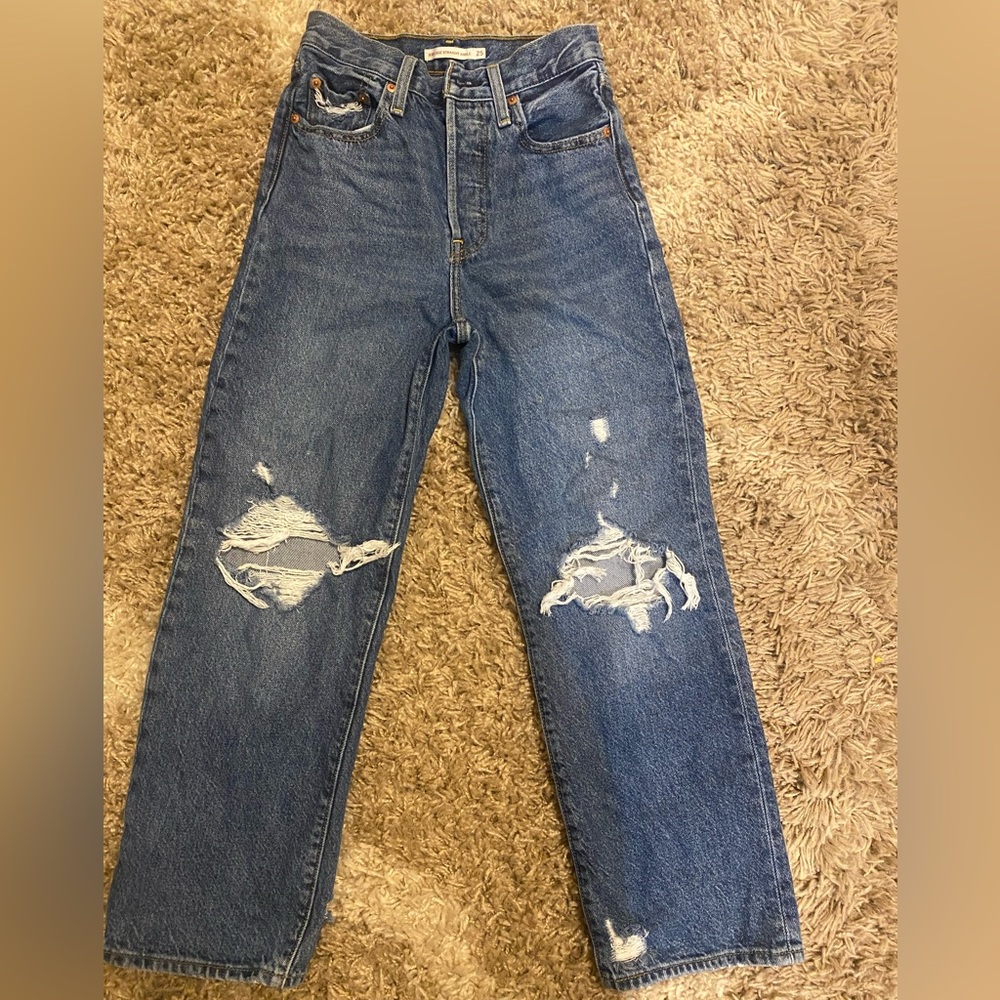 Juniors Levi’s jeans